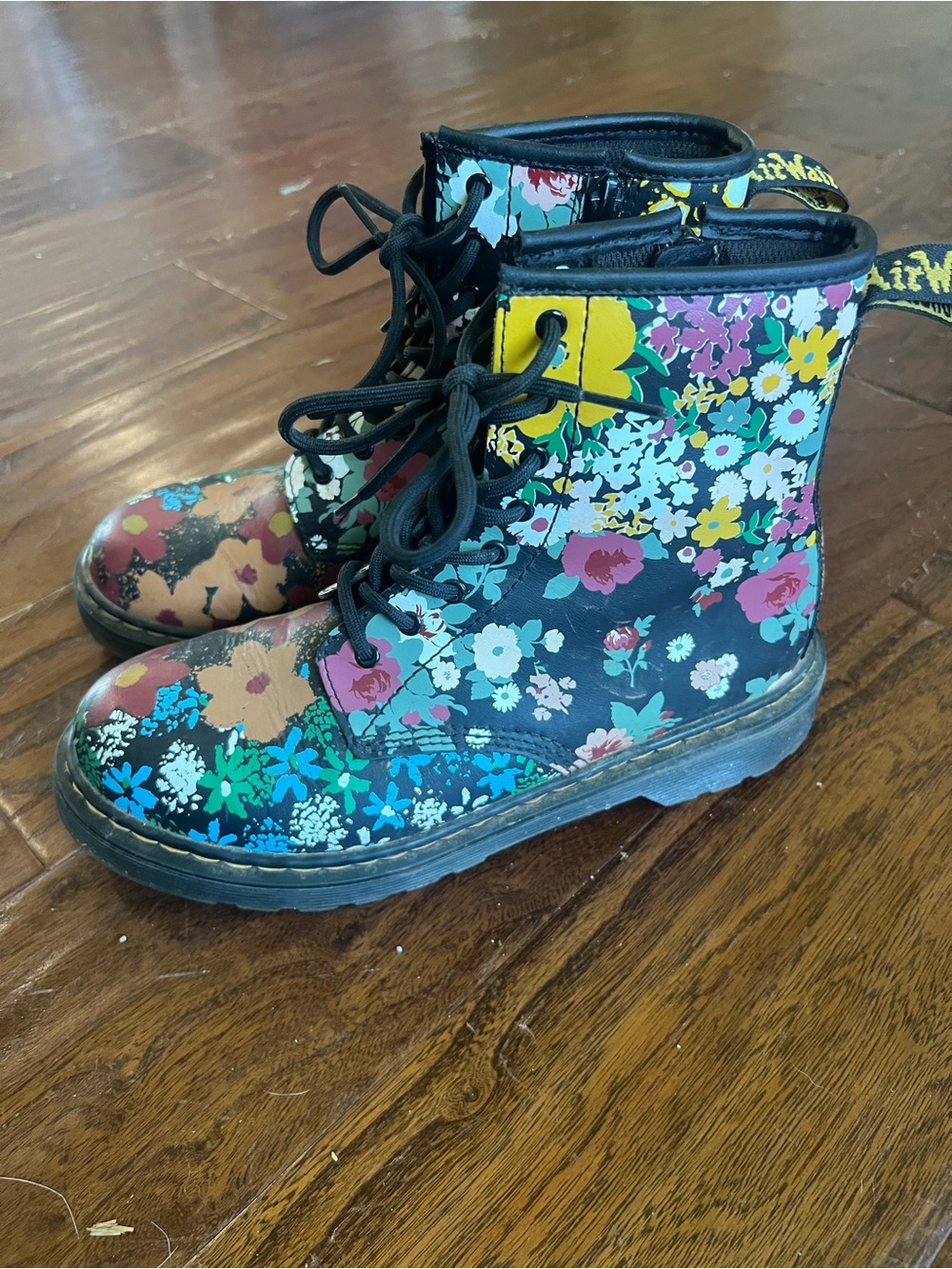 Dr. Martens Black Floral zipper boots - Picture 2 of 6